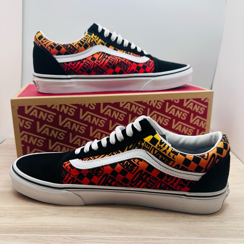 VANS Old Skool Flame Sneakers Suede Canvas Low Tops VN0A38G1PHN Size US 9.5 Men